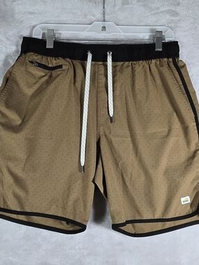Vuori Banks Shorts  Mens Size Large L Unlined Black Brown V330 Athletic Gym  7”